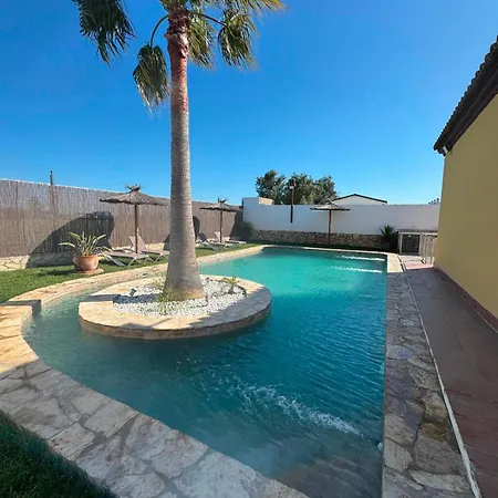 Holiday home Con Piscina Privada Isla