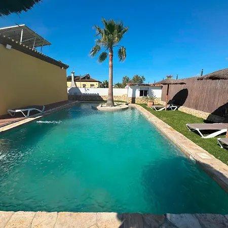 Con Piscina Privada Isla